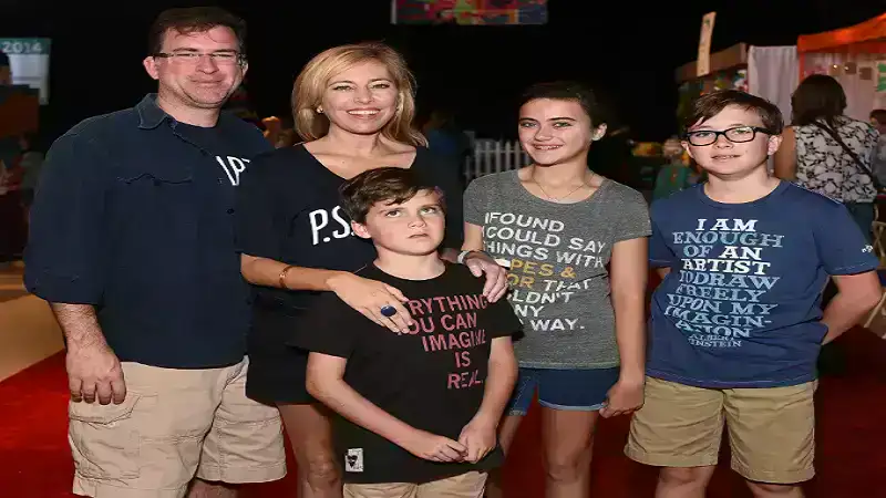 Sutton Stracke Net Worth